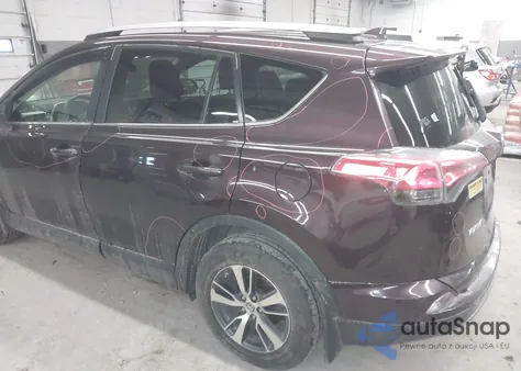2017 Toyota Rav4 Xle z USA, uszkodzony, nr VIN 2T3RFREV4HW600896